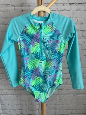 ⭐️⭐️ PICK 5 / $20 Cat & Jack Girls Rashguard Swimsuit